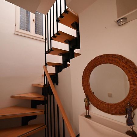 Alice Apartment With Balcony Rovinj Exterior foto