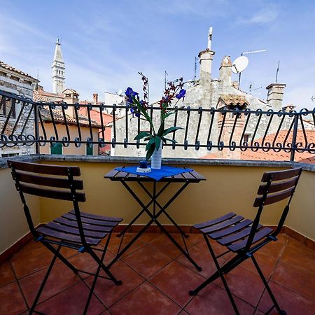 Alice Apartment With Balcony Rovinj Exterior foto