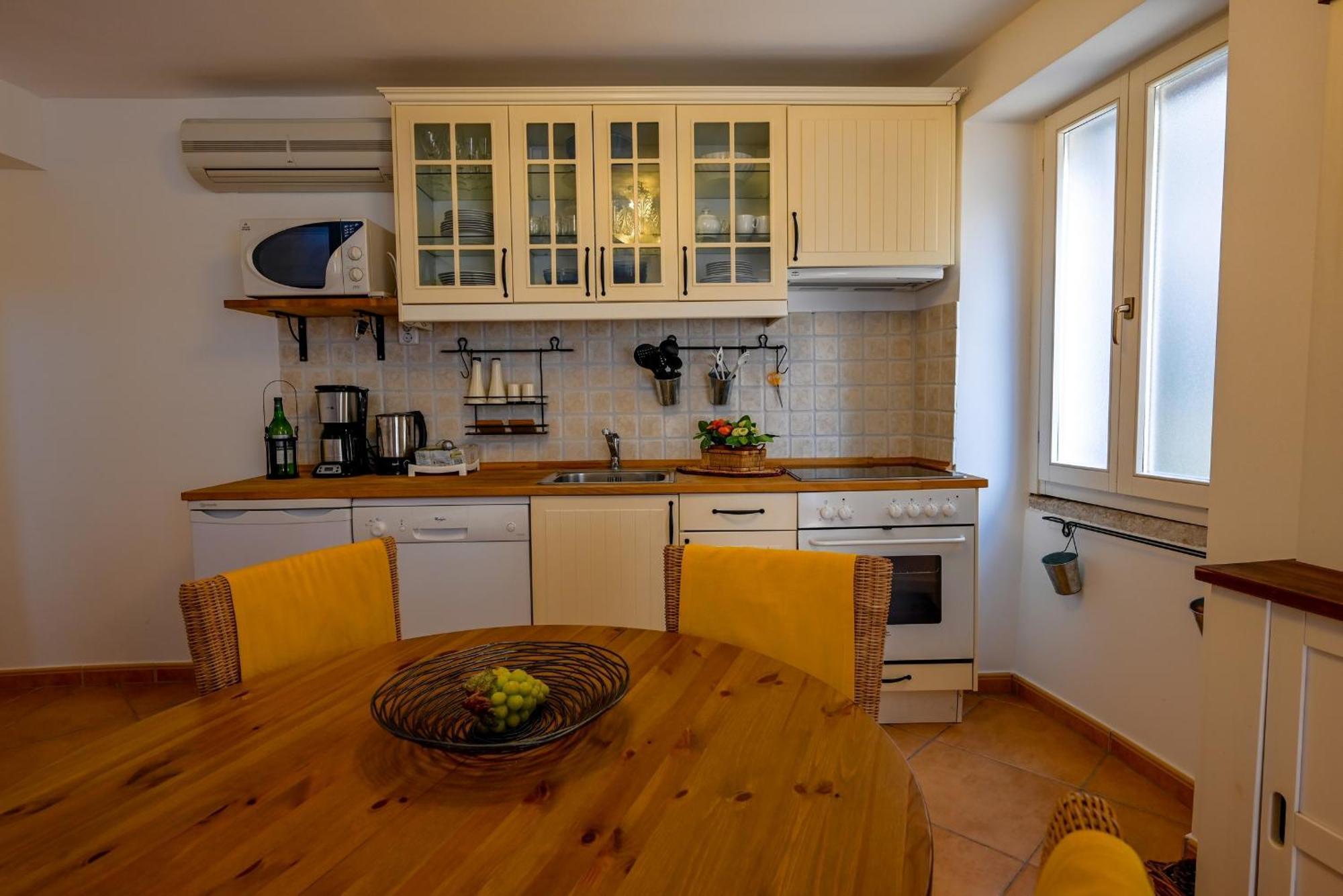 Alice Apartment With Balcony Rovinj Exterior foto