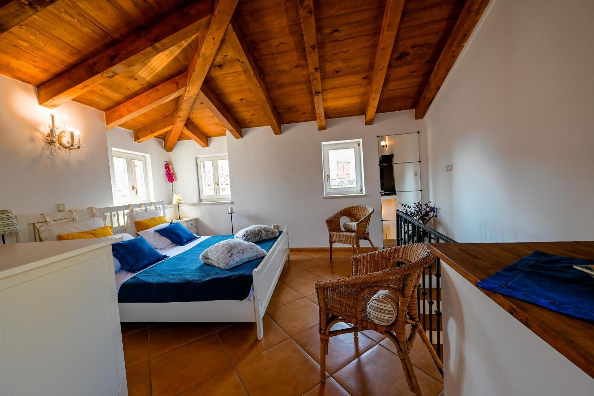 Alice Apartment With Balcony Rovinj Exterior foto
